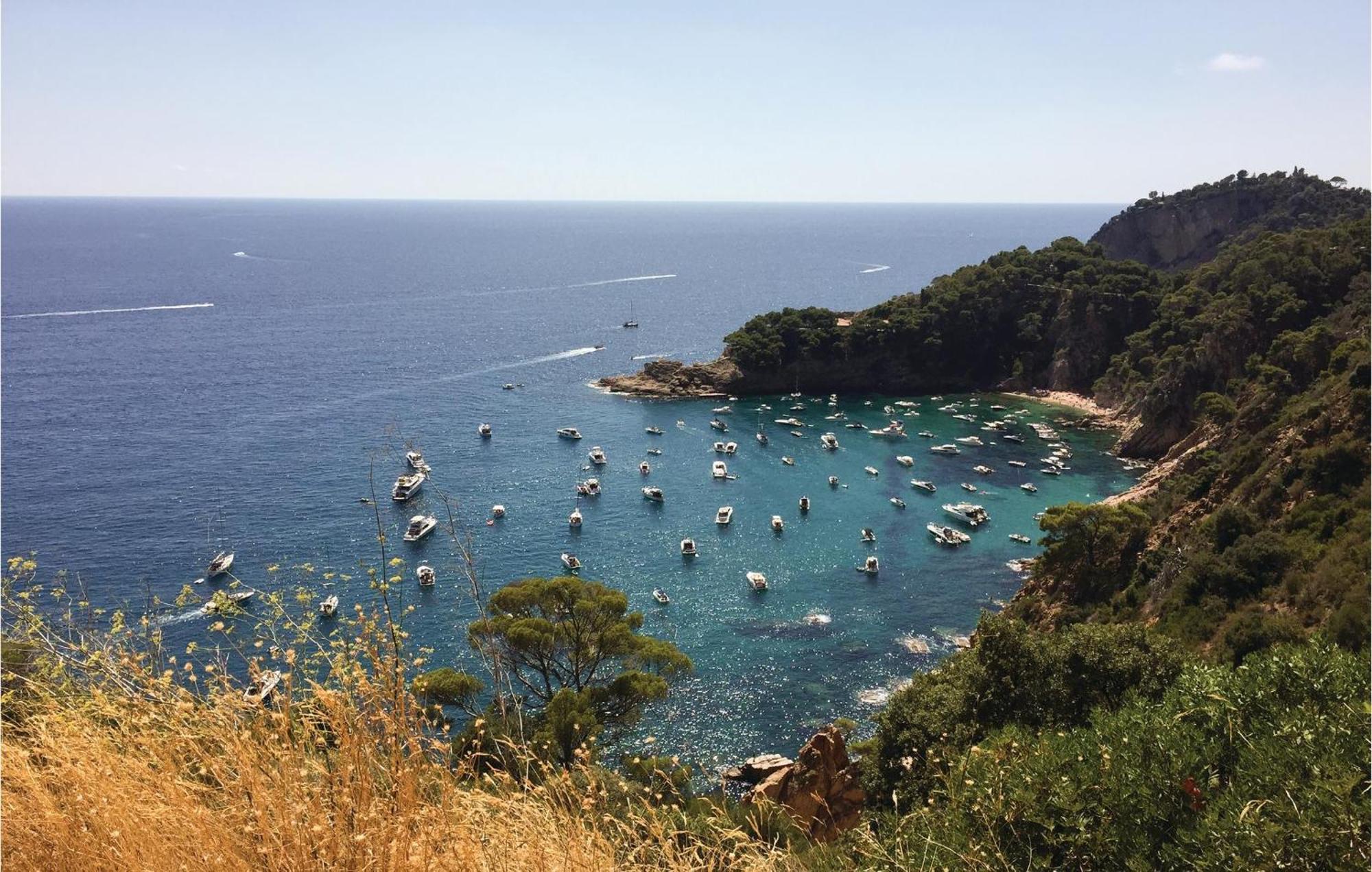 1 Bedroom Beautiful Apartment In Tossa De Mar Luaran gambar